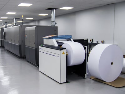 Fotografía de la Impresora de chorro de tinta de alimentación continua a color Ricoh Pro VC 60000